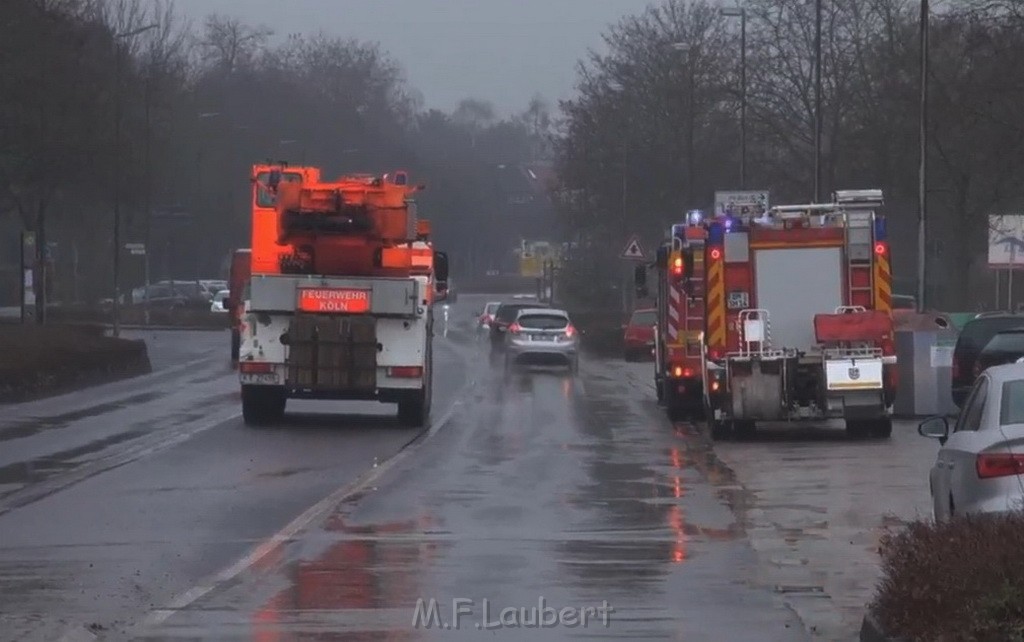 LKW in Rohbau Haus gefahren Huerth Argeles Sur Merstr TK P29.jpg